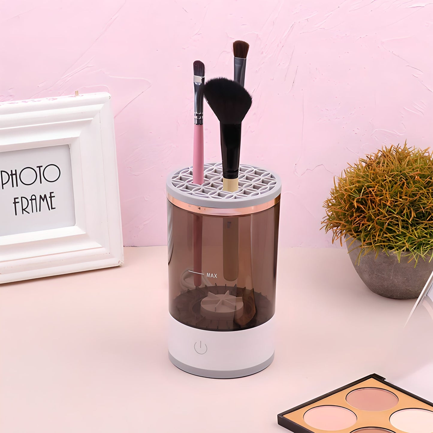 Electric Makeup Brush Cleaner - Effortless Beauty in Every Spin